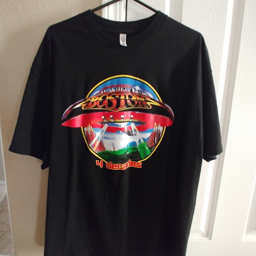 Alstyle Black Graphic Tee